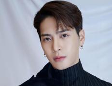 开云体育平台APP-死神临凡！杜兰特终场绝杀，老鹰险胜华南虎