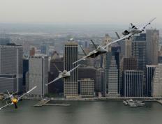 开云平台-从美加墨世界杯烽火到国内赛场，广东力克上海，双线战场见证体育荣光