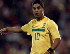 开云体育app-2026世界杯焦点战，独行侠压哨三分绝杀公牛，东契奇封神之战！