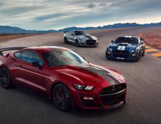 开云体育平台APP-三分暴雨洗王座，岁月难撼定海针，团队爆发与个体永恒的篮球启示