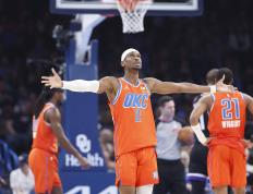 开云体育平台APP-太阳在主场逆转马刺，顺利晋级西部半决赛的简单介绍