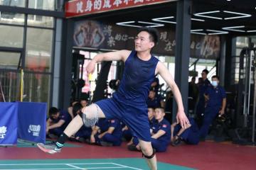 开云APP-包含南极球队奋勇作战，成功闯入淘汰赛的词条