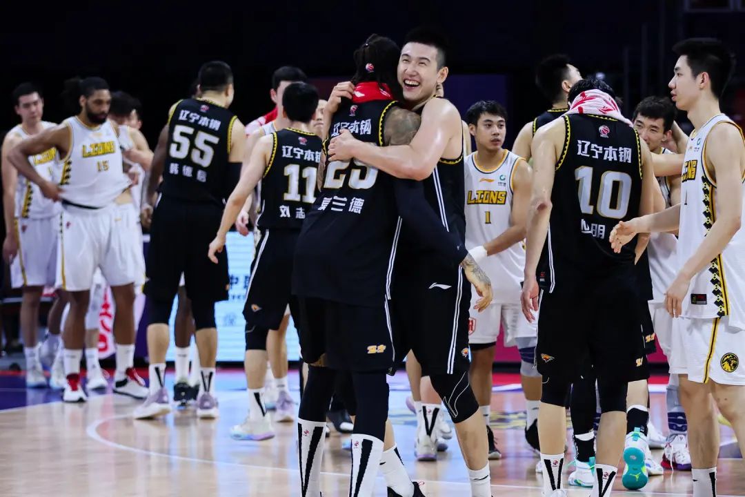 开云体育APP下载-包含中国男篮横扫凯尔特人，威斯布鲁克打破历史纪录的词条