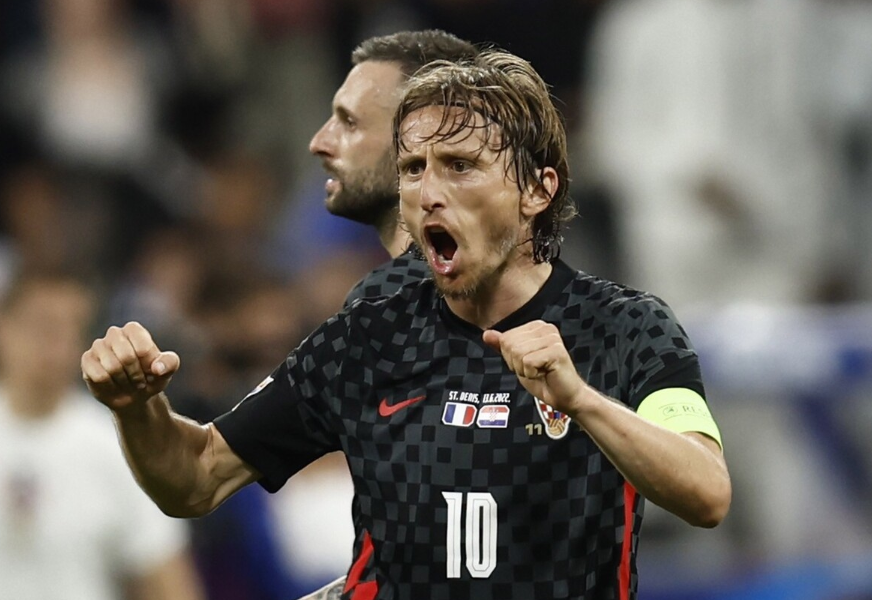 开云体育APP下载-马来西亚队险胜德国队，黄鸭组合扛起全队