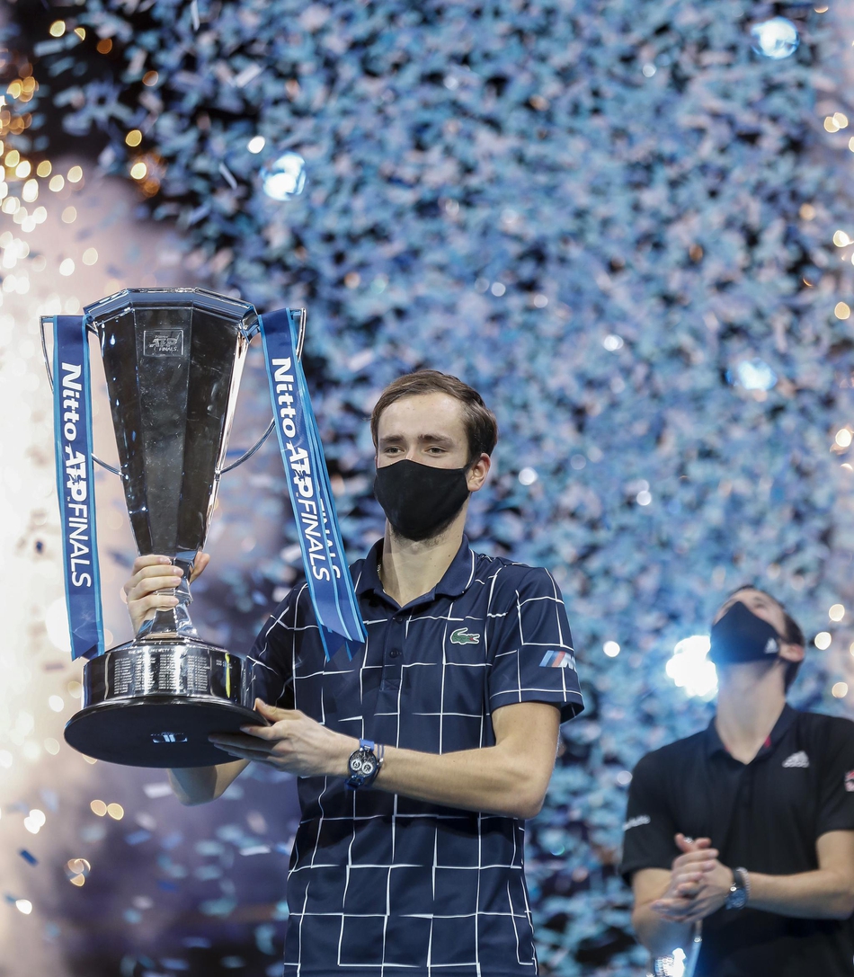 开云体育在线-ATP总决赛险胜戴维斯杯，梅德韦杰夫惊艳四座