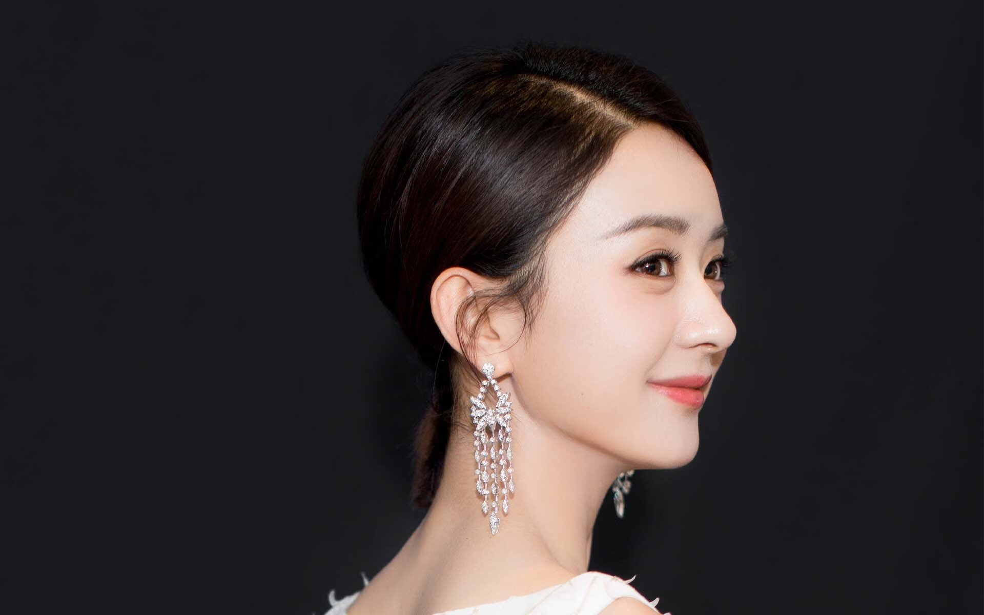 开云APP-厄德高进攻端无人可挡，马里狂胜德国，足球进攻风暴席卷全球