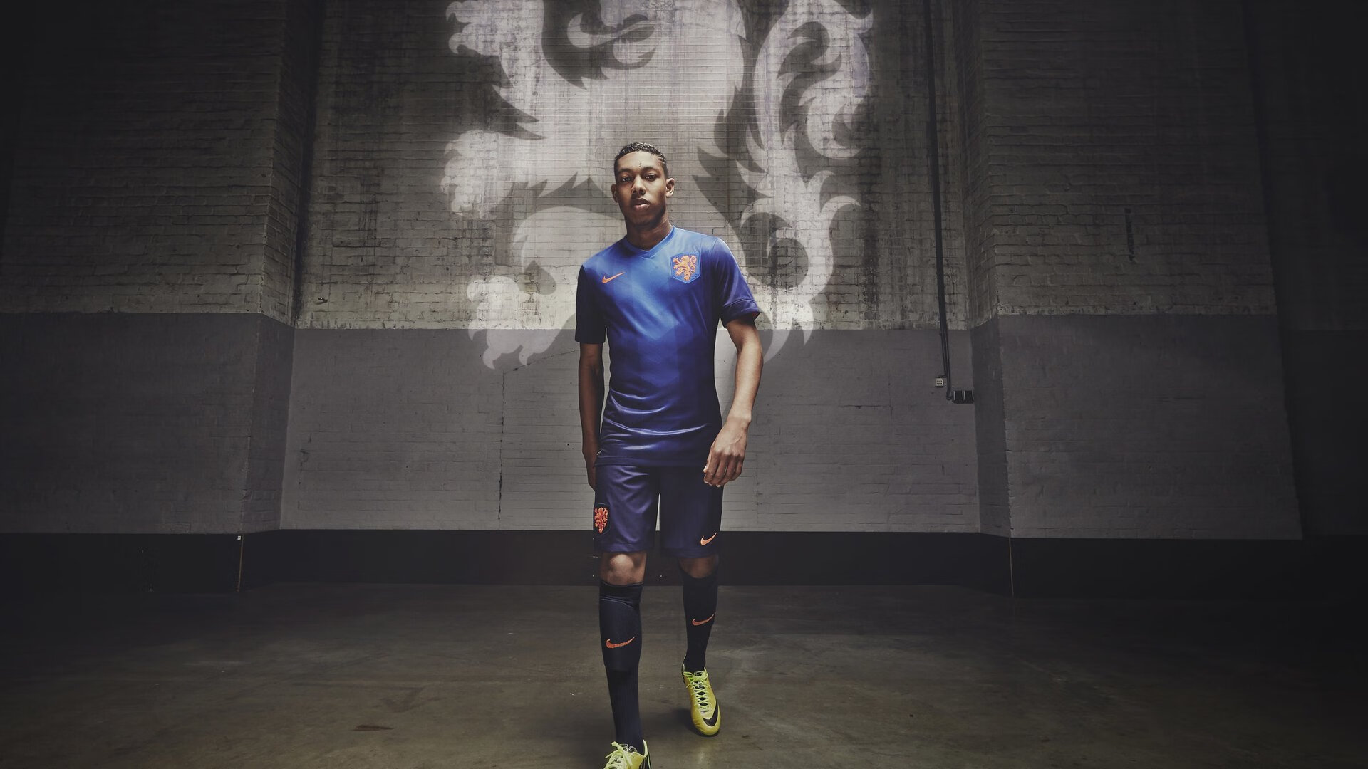 开云体育登录-绿色手术刀，坎特的防守艺术如何肢解拉齐奥的进攻体系