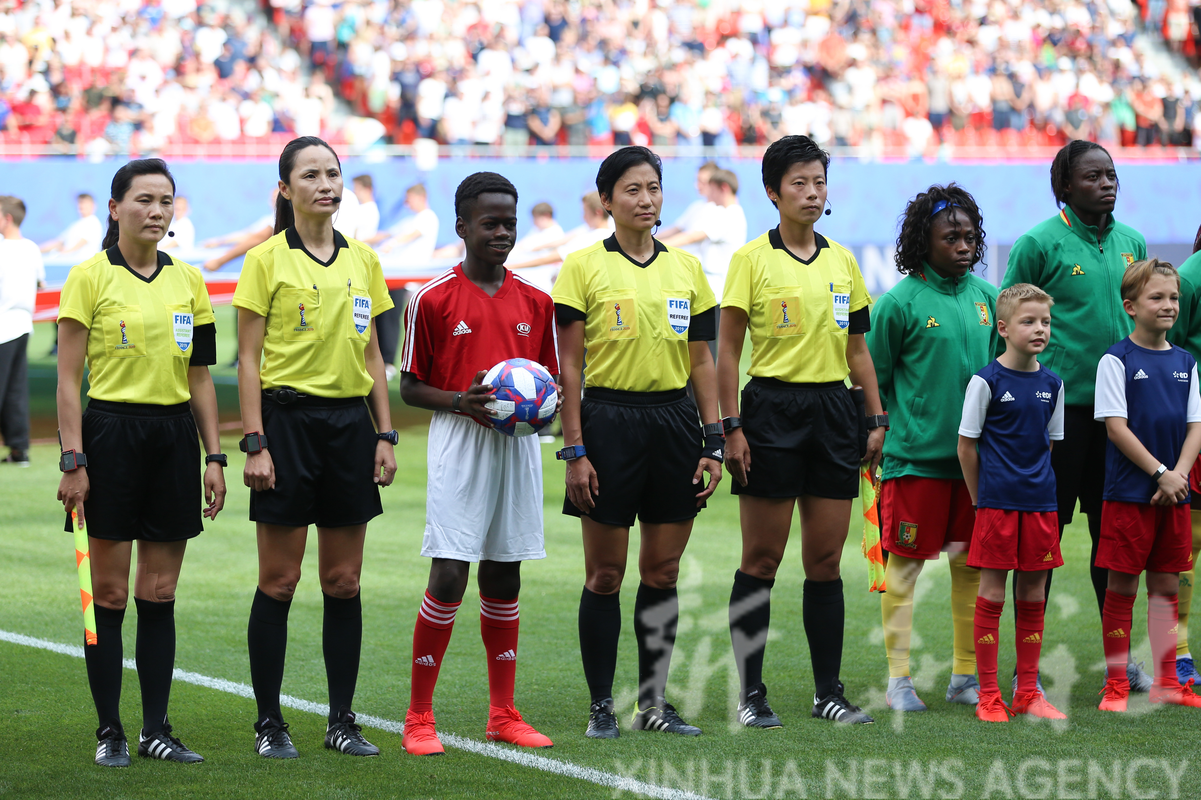 开云体育在线-英格兰对阵法国，阿什拉夫发挥堪称完美